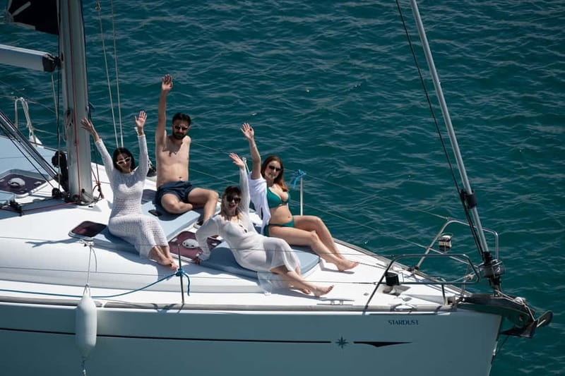 Dia Sailing Cruise With All-inclusive Meal And Drinks - The One-Hour Sail to Dia Island