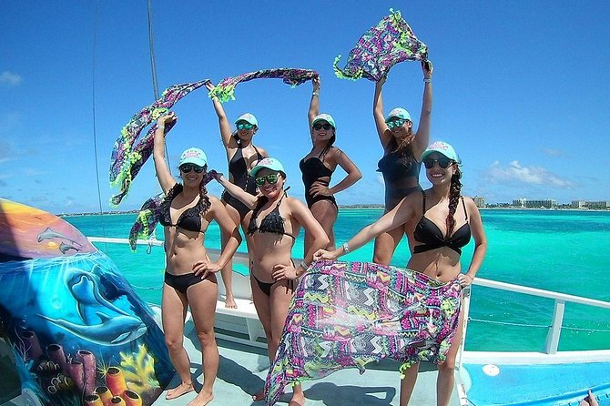 Dolphin Catamaran Snorkel and Sail with Open Bar - What the $69 price really buys you