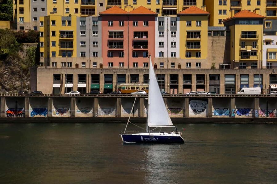 Douro river - Cruising Sail Boat - (2hours) - Following the Douro toward the estuary