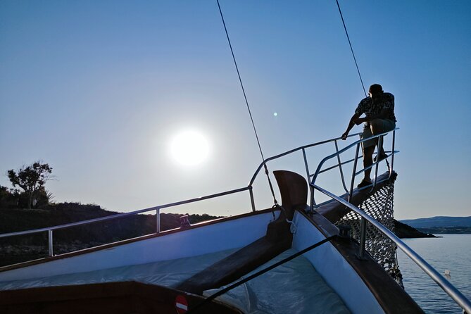 Dreamy Sails - Sunset Tour With Dinner And Wine - Watching the Kefalonia sunset from the sea