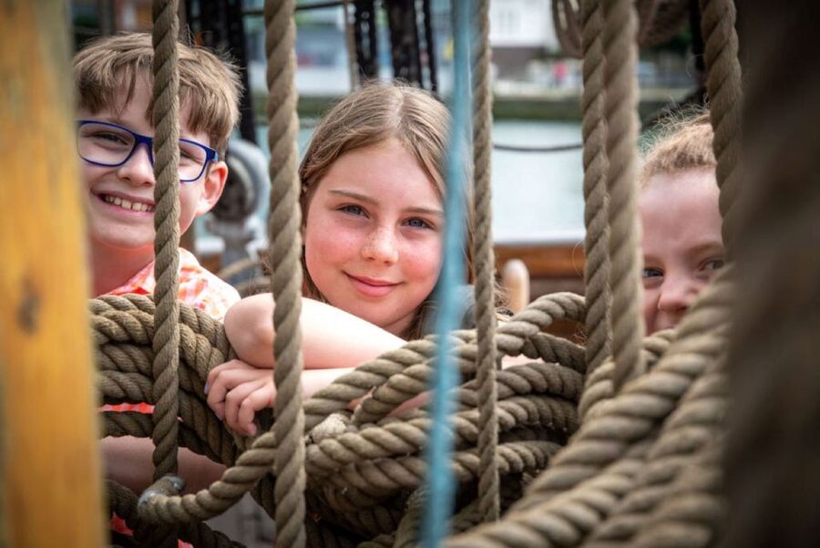 Dublin: Jeanie Johnston Tall Ship Irish Famine History Tour - Should you book the Jeanie Johnston?