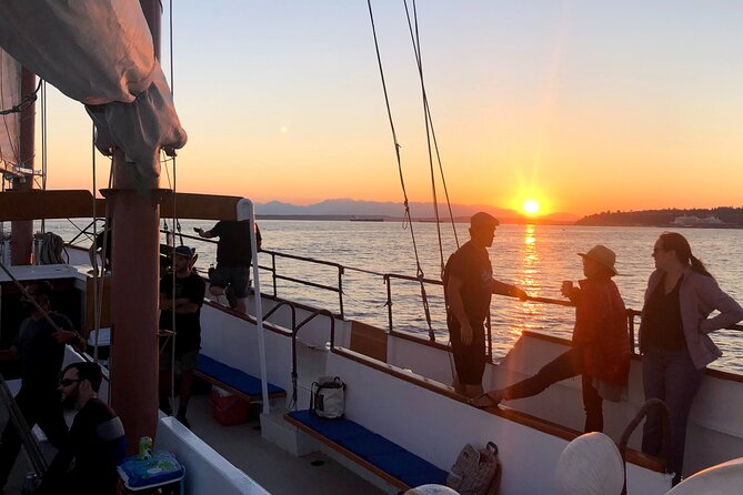 Evening Colors Sunset Sail Tour in Seattle - Why this sunset sail feels different