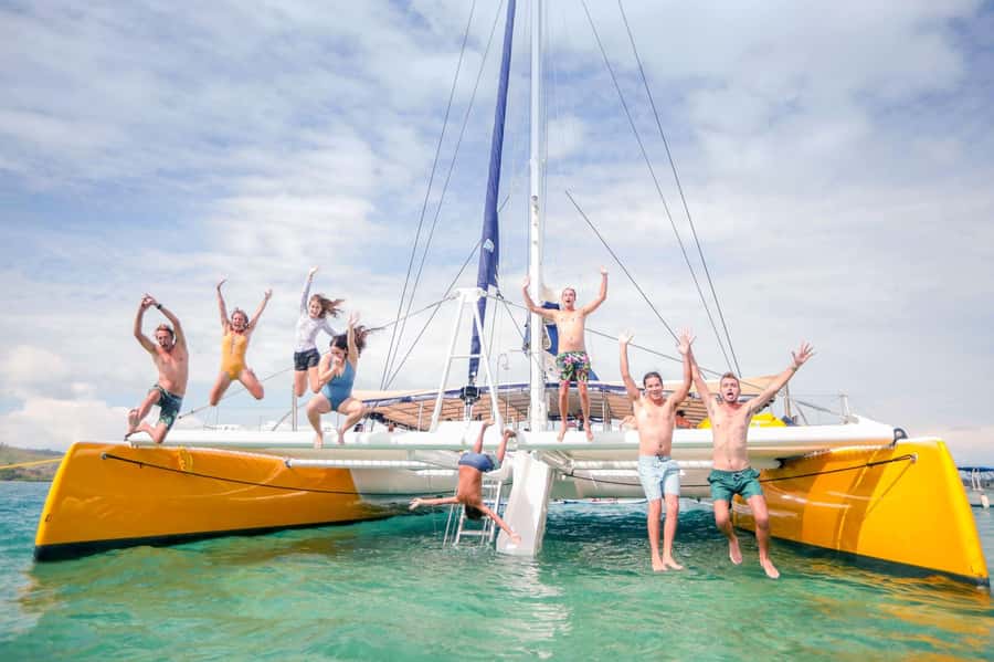 Fiji: South Sea Sailing Experience with Lunch & Drinks - Setting out toward the Mamanuca Islands