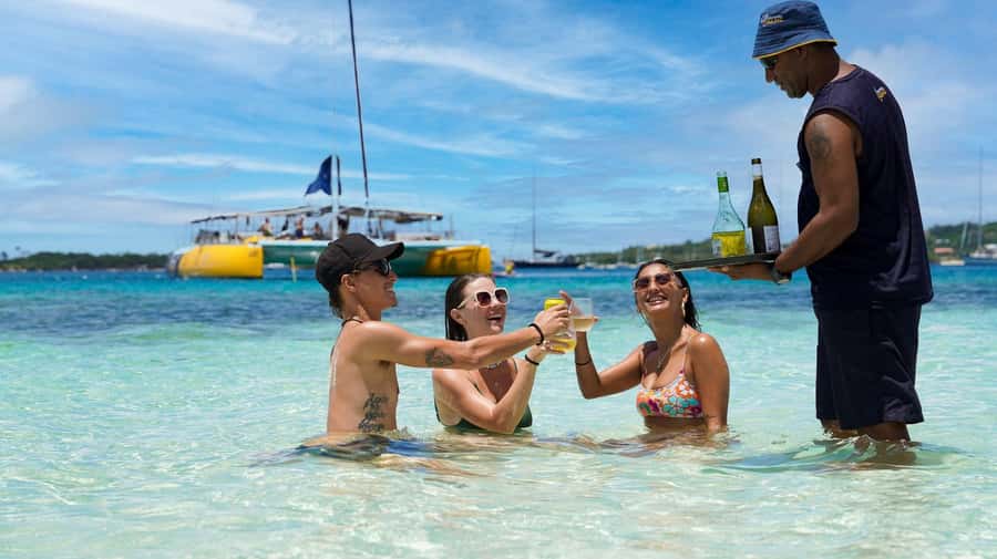 Fiji: South Sea Sailing Experience with Lunch & Drinks - Lunch, drinks, and a surprisingly strong food offering