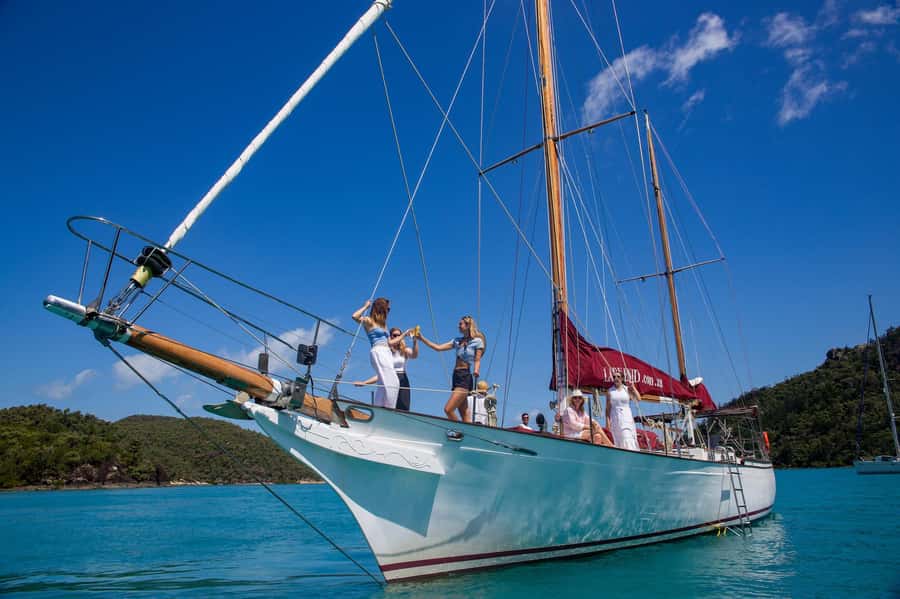From Airlie Beach: Hook Island Cultural Tour, Sail & Snorkel - Key things to know before booking