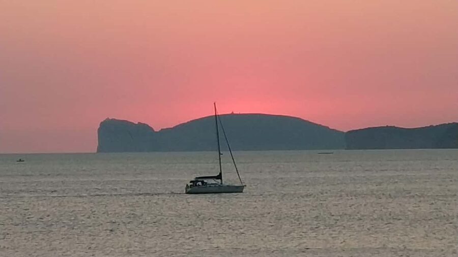 From Alghero: sunset on a sailing boat with aperitif - Who will enjoy this sailing most
