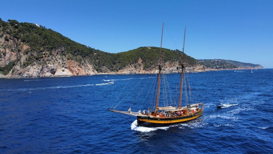 From Palamós: Southern Coast Sailing Tour - The key points at a glance