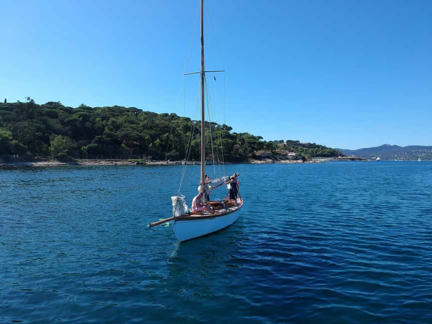 From Port Grimaud: Half-Day Classic Yacht Sailing Experience - What makes the private format valuable