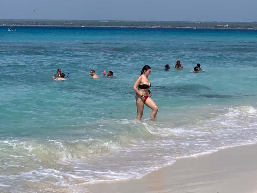 From Punta Cana: Catalina Island Swim, Sail & Snorkel - Four Hours on Catalina Island