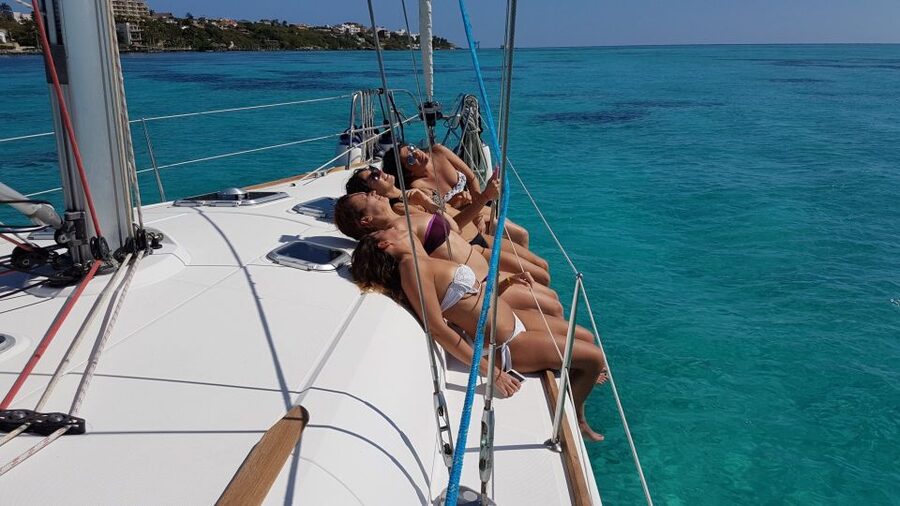 From Santa Teresa: Sailboat Tour to Corsica with Lunch - Is $125 a fair price?
