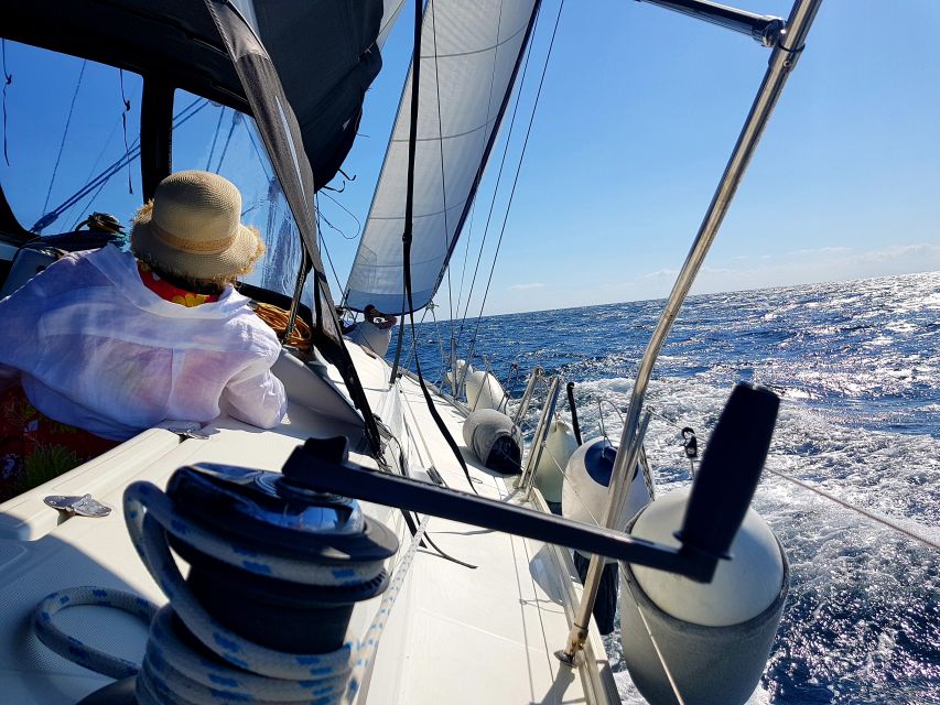 From Skiathos Marina: Yacht Sailing Day Trip with Lunch - Lunch at a small Skopelos harbor