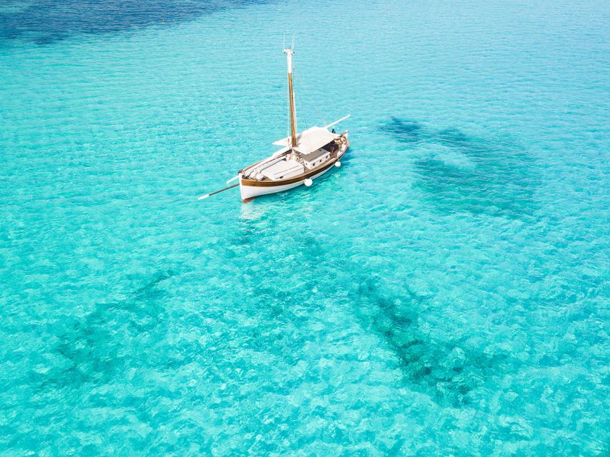 From Stintino: Asinara Vintage Sailing Boat Tour with Lunch - Cala d’Oliva and the only populated settlement