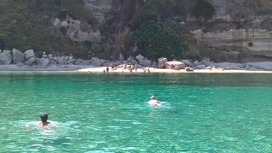 From Tropea: Sailing tour along the coast of the Gods - Capo Vaticano: the longest swim and aperitif stop