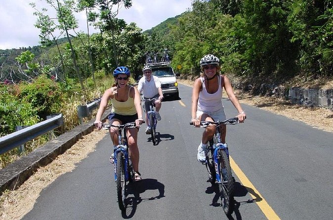 Full Day Oahu Bike, Hike, Sail and Snorkel Combo - Sailing beside Diamond Head and snorkeling above the reef