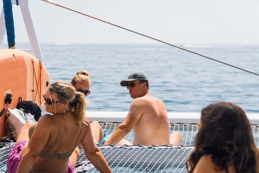 FUN & CHILL – GOLDEN COAST SAILING TOUR - Who will enjoy this most?