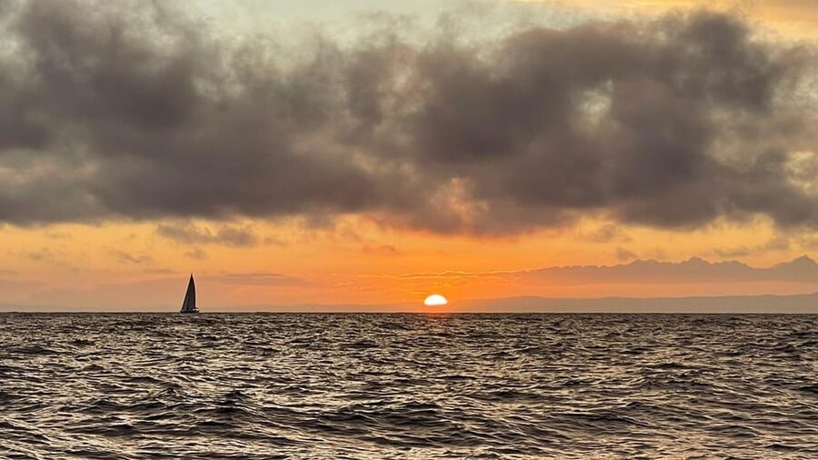 Funchal: Private Sailing Sunrise, Sunset & Moonlight Cruises - Meeting at City Pier and getting ready
