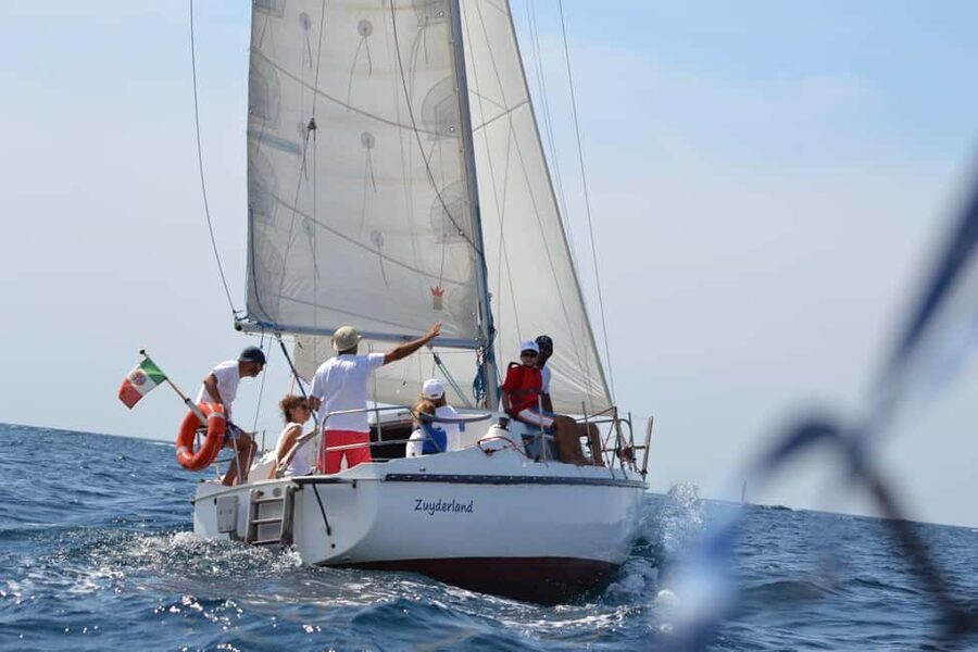 Gallipoli: private eco-sailing tour with environmental guide - Setting sail from the San Giorgio basin