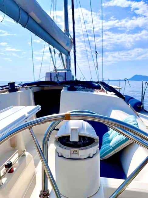 Gandía: Private Sailing Experience - Two hours across the Mediterranean
