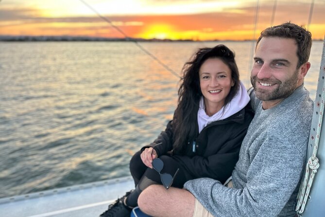 Gold Coast 2 Hr Sunset Private Sailing Charter with Drinks & Food - Key points at a glance