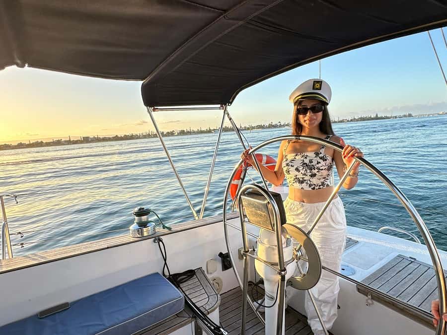 Gold Coast Private Sunset Sailing Charter w/ dinner & drinks - Is $700 good value?