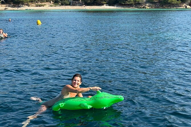 Golf Juan Sailing Day Tour With Snorkeling At The Island - The 45-Minute Underwater Sculpture Stop