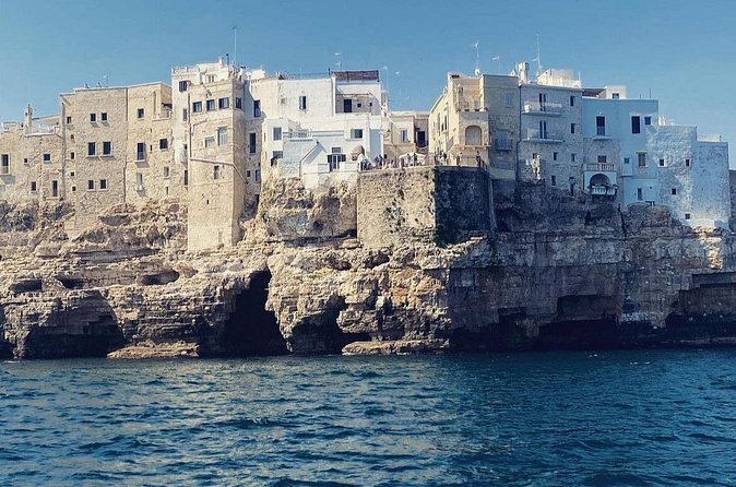 Group tour by sailing boat in Polignano a Mare - The Return Can Bring Sunset and Wildlife