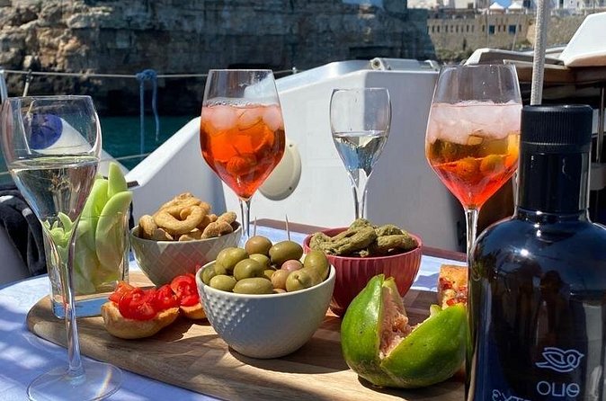 Group tour by sailing boat in Polignano a Mare - Who Will Enjoy This Sailing Trip Most