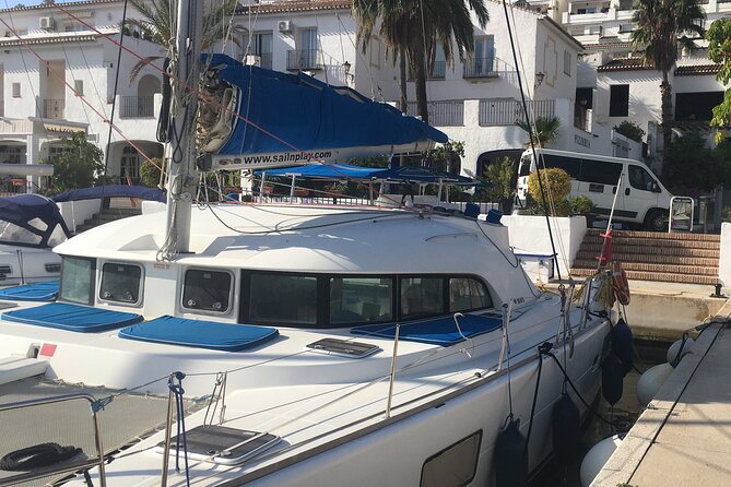 Half-Day Luxury Catamaran Sailing Cruise in Granada - Lunch, cava, and a generous buffet