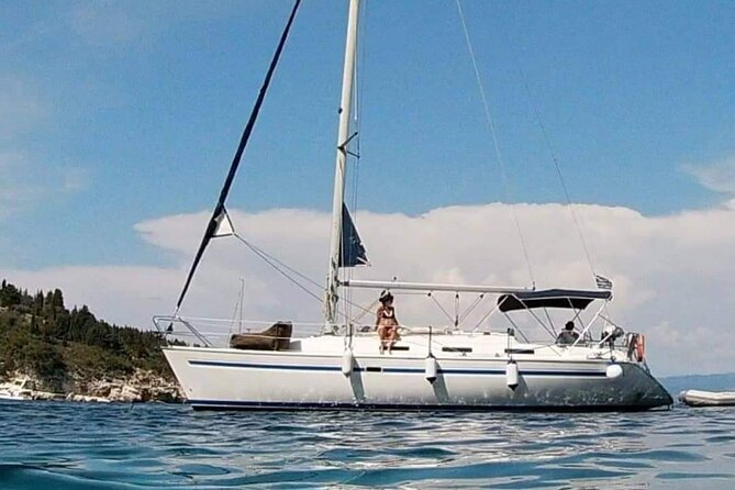 Half Day Private Cruise with Sailing Yacht in Corfu - Seeing Corfu Old Town from the sea