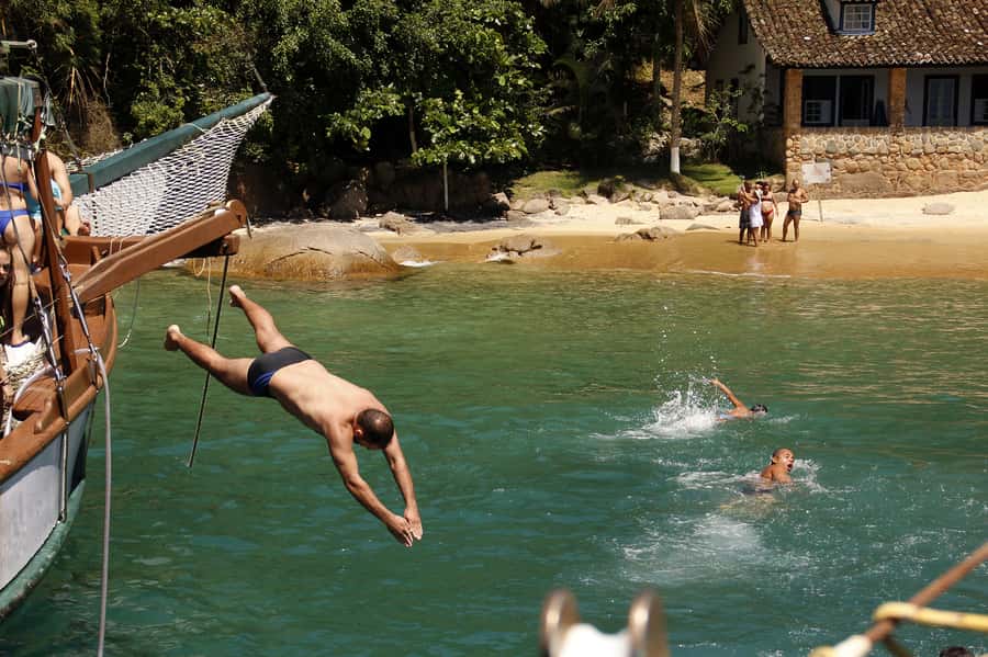 Half-Day Schooner Cruise and Snorkeling in Paraty Bay - Why This Cruise Works for a Half-Day in Paraty