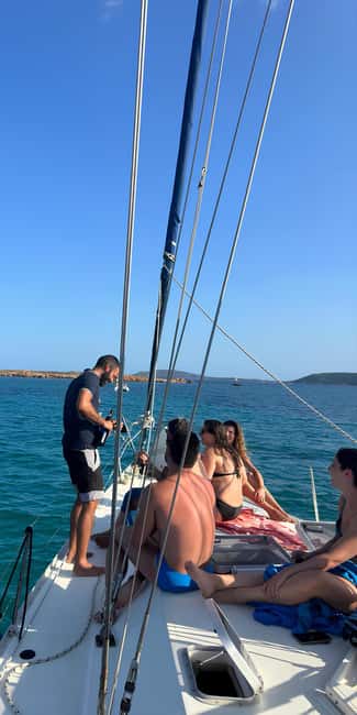 Half Day tour Alghero - 15 m Sailing boat - Who should book this Alghero sailing trip