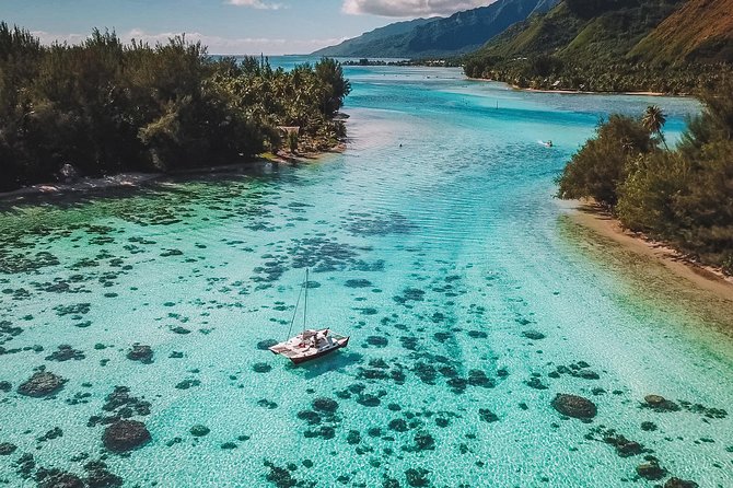 Half Day Tour : Moorea Snorkeling & Sailing on a Catamaran named Taboo - Ōpūnohu Bay and Moorea’s mountain views