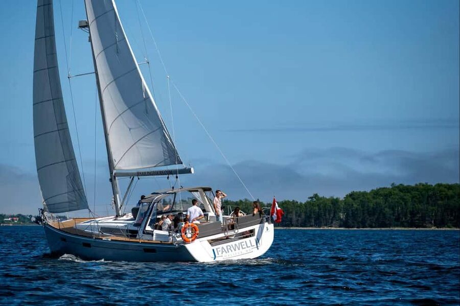 Halifax: Signature Adventure Sail - Key points to know before you sail