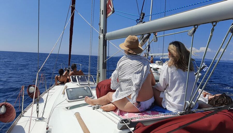 Halkidiki: 7 Hours Private Cruise with Sailing Boat - What this private Halkidiki cruise is really like