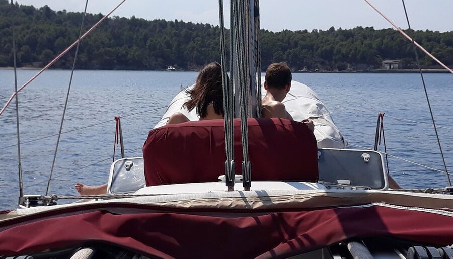Halkidiki: 7 Hours Private Cruise with Sailing Boat - Kelyfos island for swimming and snorkeling