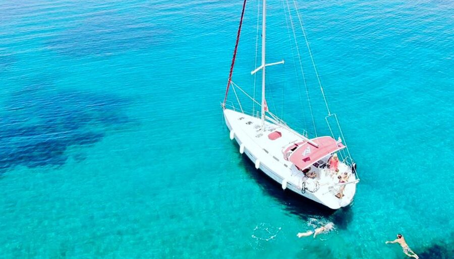Halkidiki: 7 Hours Private Cruise with Sailing Boat - Porto Carras and the coves south of Neos Marmaras