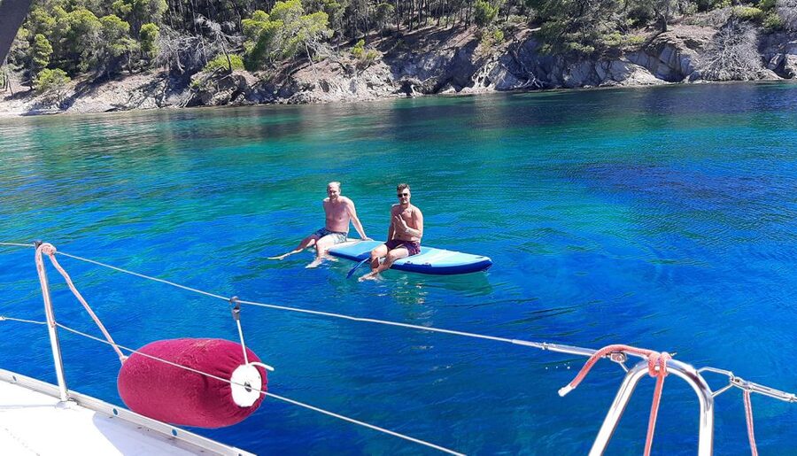 Halkidiki: 7 Hours Private Cruise with Sailing Boat - Kameno, the remote final swim