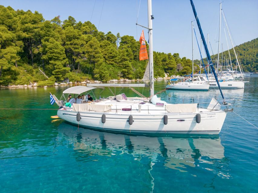 Halkidiki: Private Sailing Yacht Cruise Swim in Blue Waters - The 3-hour sunset cruise and twilight swim