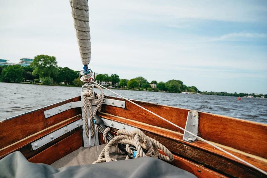 Hamburg: Alster River Sailing Tour on a 2-Masted Sailboat - Booking flexibility and useful planning notes