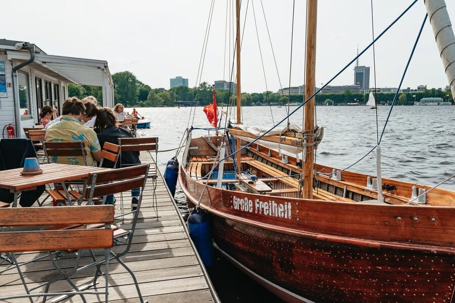 Hamburg: Alster River Sailing Tour on a 2-Masted Sailboat - Is $45 a fair price?