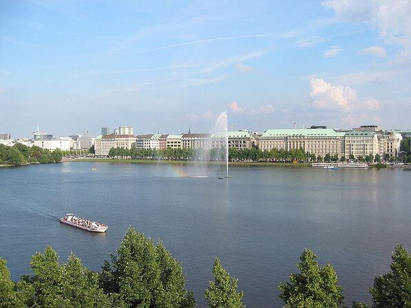 Hamburg Small-Group Sunset Sailing Cruise on Lake Alster - Key points to know before booking