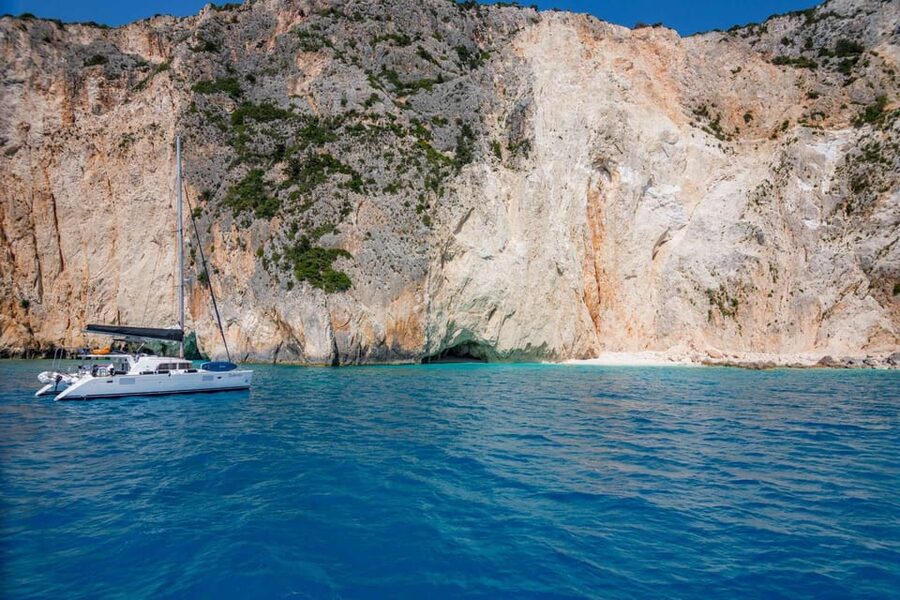 Heraklion: Catamaran Sailing to Dia island - How much value do you get for $141?