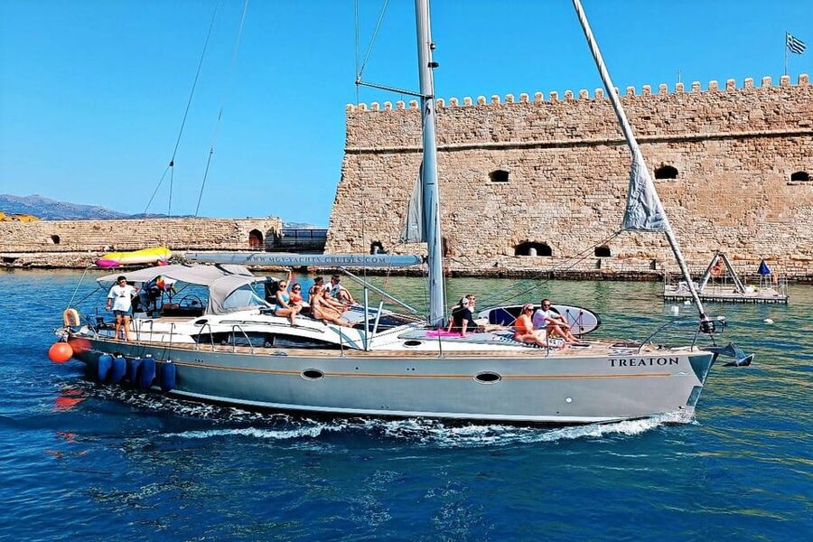 Heraklion: Dia Island Luxury Sailing Trip with Meal & Drinks - A proper Mediterranean meal at anchor