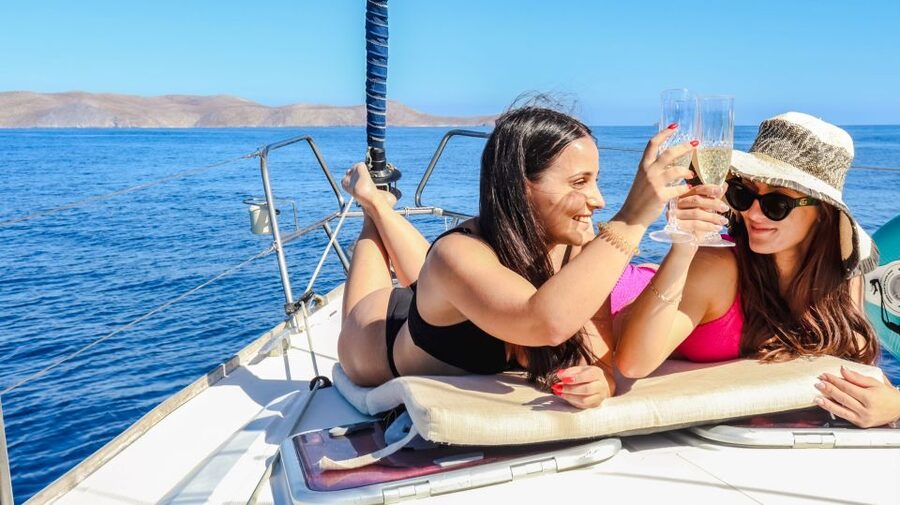 Heraklion: Dia Island Sailboat Cruise with Swimming and Meal - Morning sailing or afternoon sunset cruise?
