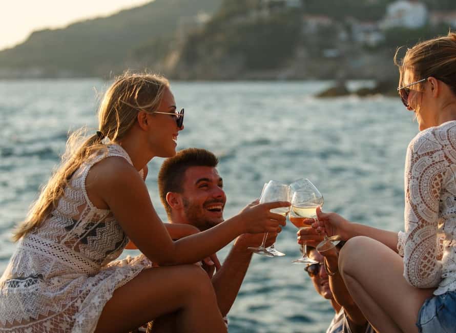 Heraklion Luxury Sailing Catamaran Dia Island | Gourmet Menu - The onboard meal is more than standard boat food