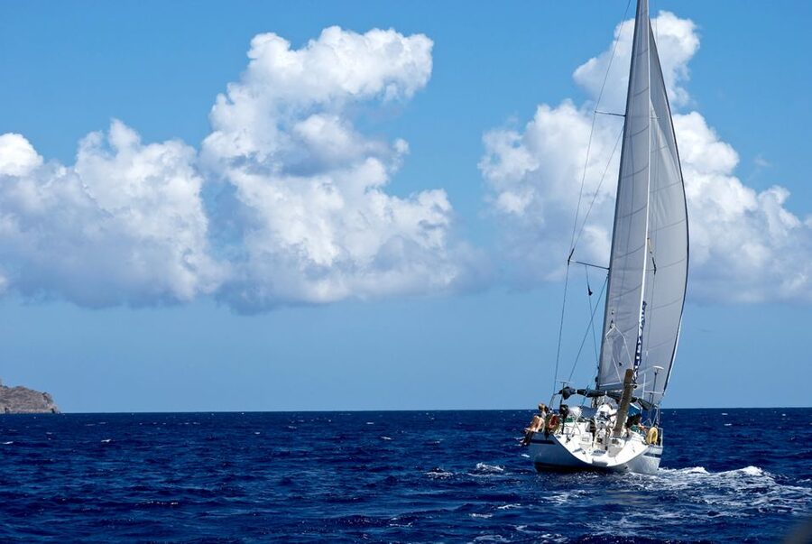 Heraklion: Private sailing to Dia Island with Lunch - Getting from Heraklion to the Venetian port