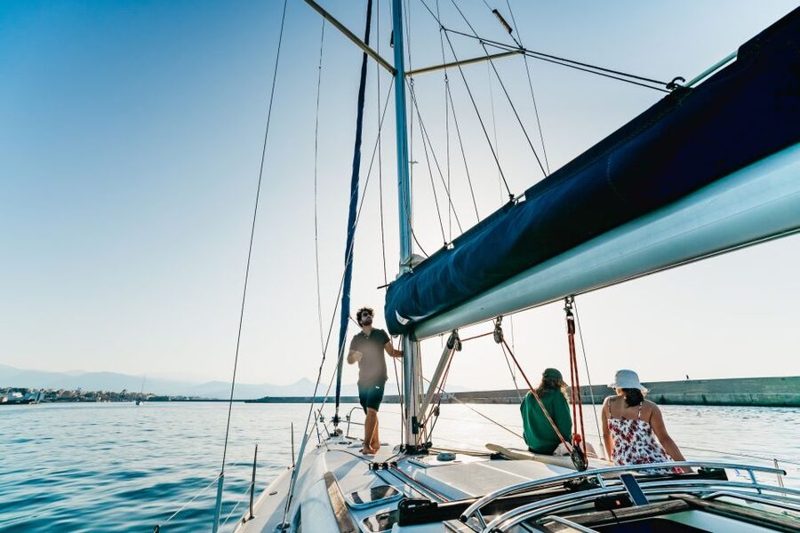 Heraklion: Sailboat Cruise to Dia Island with Drinks & Lunch - Who will enjoy this cruise most?