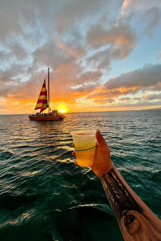Honolulu: 90 Minute Catamaran Sunset Sail - Key things to know before sailing