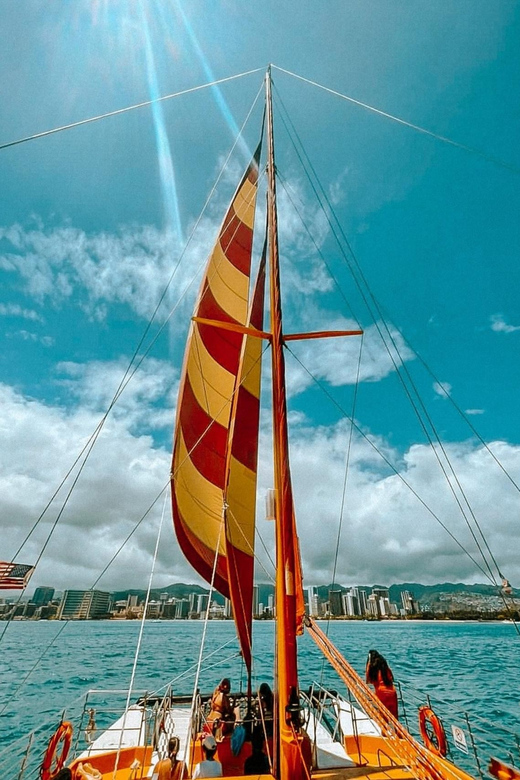 Honolulu: 90 Minute Catamaran Sunset Sail - What the 90-minute route feels like