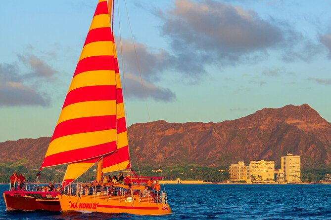 Honolulu Sunset Sail from Kewalo Harbor Including Drinks - The ride from Kaka’ako to Waikiki